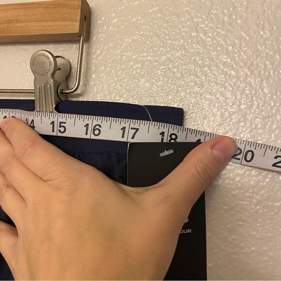 Under Armour Women’s UA Fly-by 2.0 Shorts lined running XL NEW - Picture 9 of 11